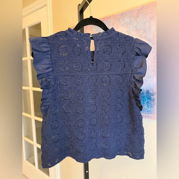 New Skies are Blue Crochet Flutter Sleeve Top Women’s XS Navy Ruffles - Picture 4 of 6